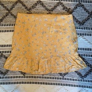 LA Hearts yellow daisy skirt